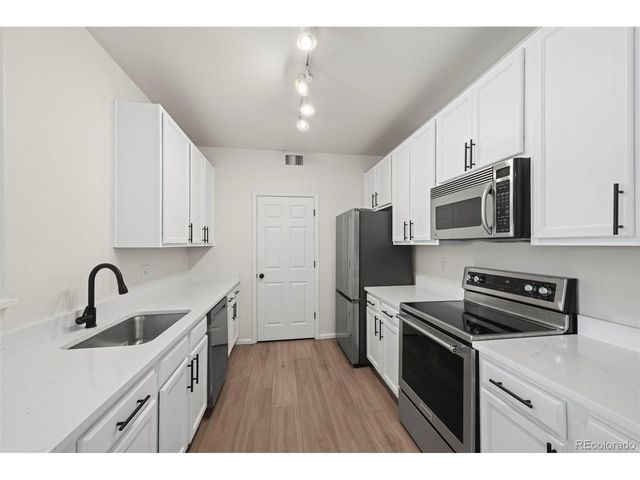 4451 S Ammons St 4-301, Littleton, CO 80123