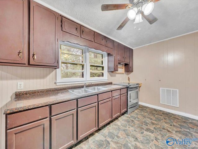 144 Burch Street, Stevenson, AL 35772