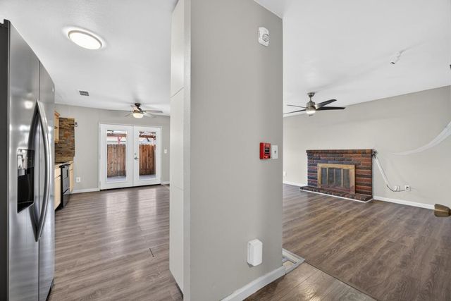 8837 Aylesford Ln, Stockton, CA 95210