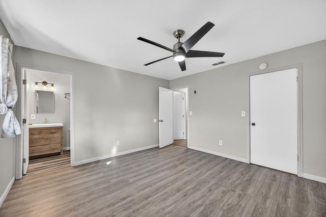 8837 Aylesford Ln, Stockton, CA 95210