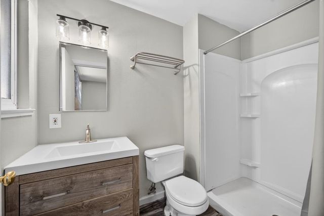 8837 Aylesford Ln, Stockton, CA 95210