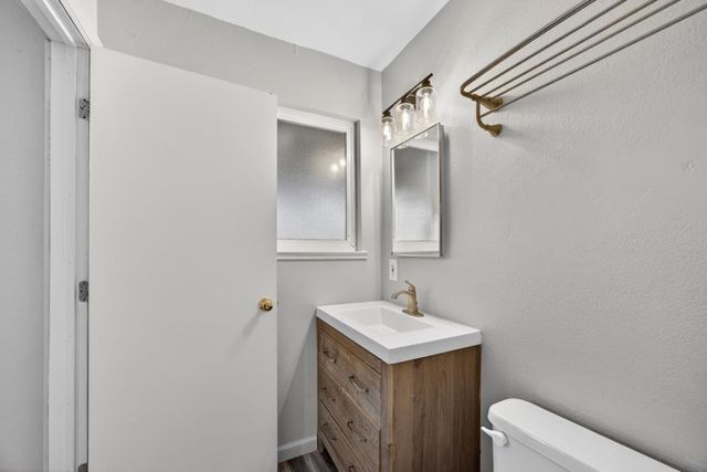 8837 Aylesford Ln, Stockton, CA 95210