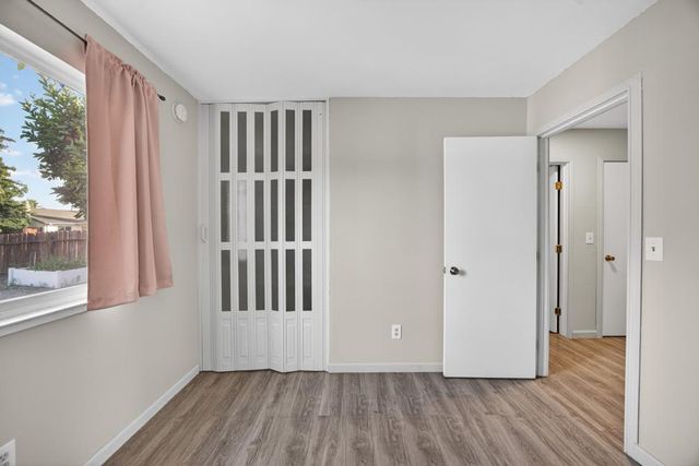 8837 Aylesford Ln, Stockton, CA 95210