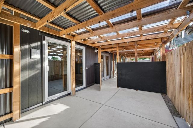 8837 Aylesford Ln, Stockton, CA 95210