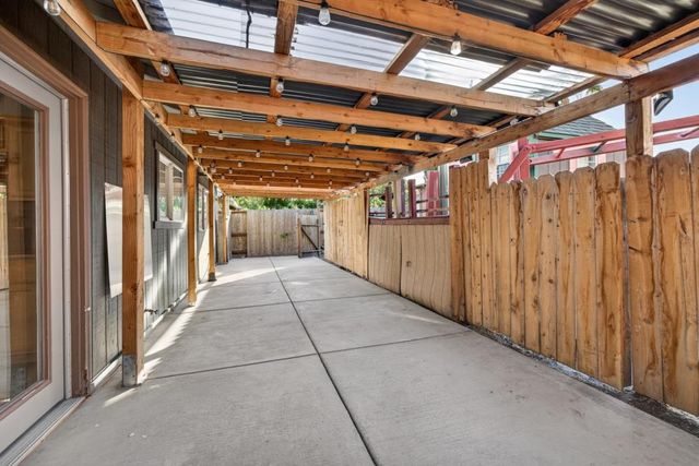 8837 Aylesford Ln, Stockton, CA 95210