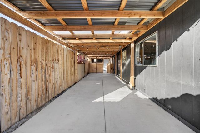 8837 Aylesford Ln, Stockton, CA 95210