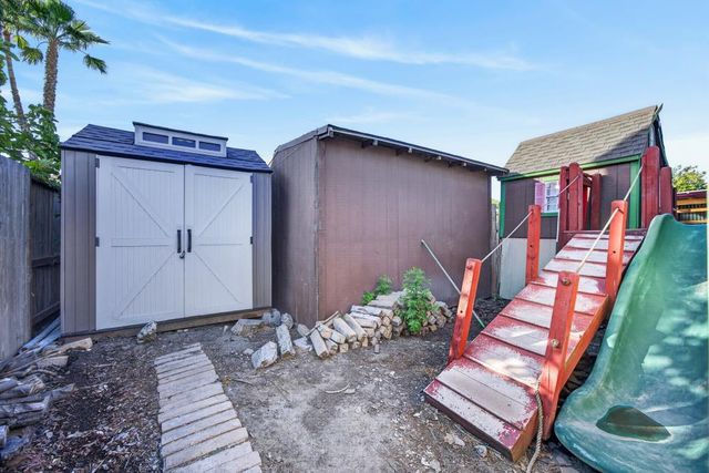 8837 Aylesford Ln, Stockton, CA 95210