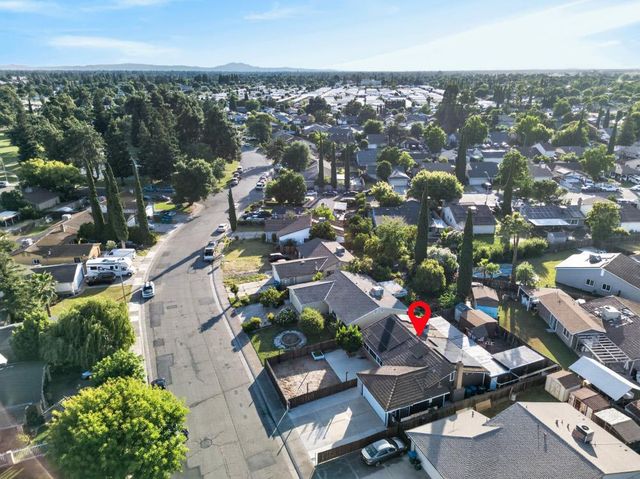 8837 Aylesford Ln, Stockton, CA 95210