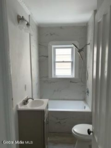 107 N Ten Broeck Street, Scotia, NY 12302