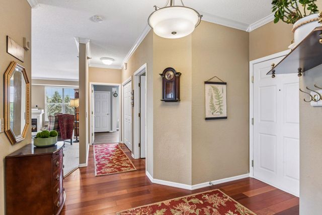 100 Clydesdale Trail 226, Medina, MN 55340