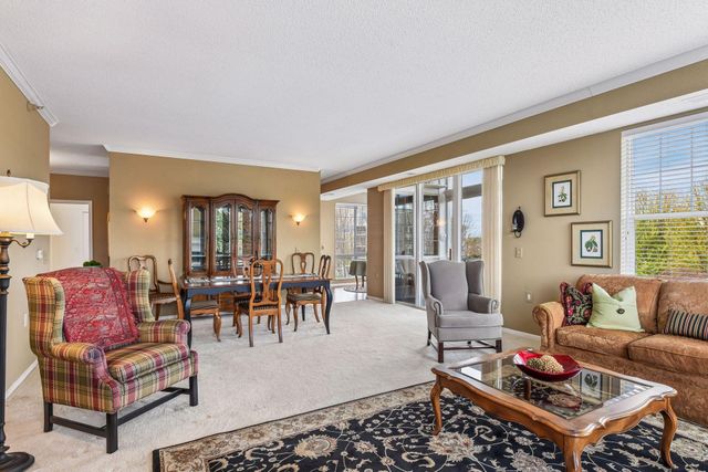 100 Clydesdale Trail 226, Medina, MN 55340