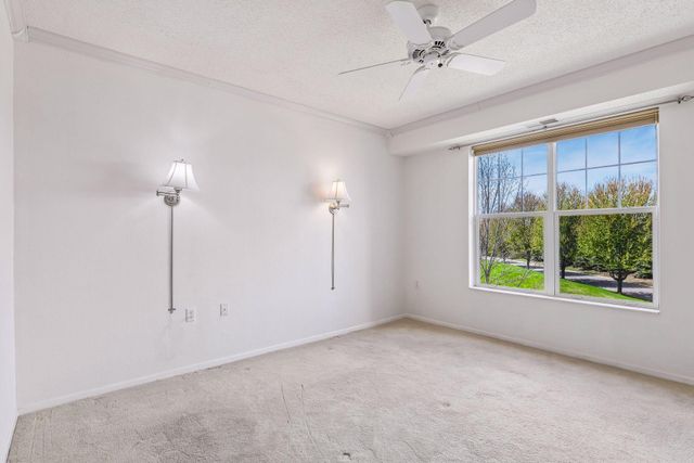 100 Clydesdale Trail 226, Medina, MN 55340