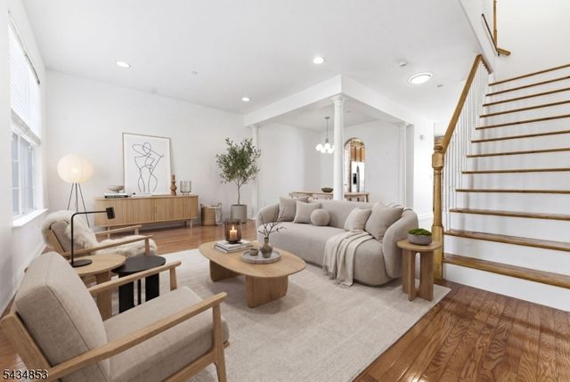 9 Sundance Way, Lopatcong Twp., NJ 08865