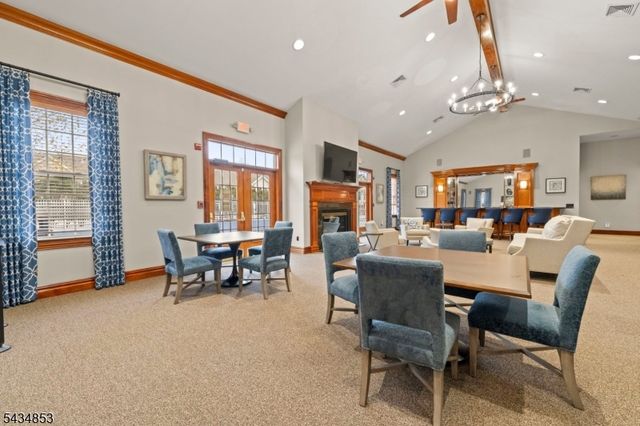 9 Sundance Way, Lopatcong Twp., NJ 08865