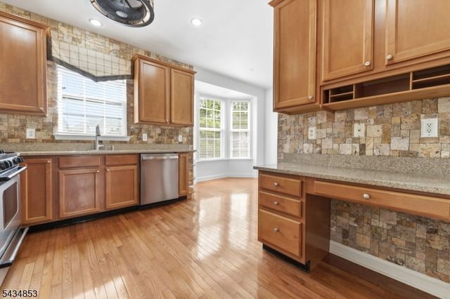 9 Sundance Way, Lopatcong Twp., NJ 08865