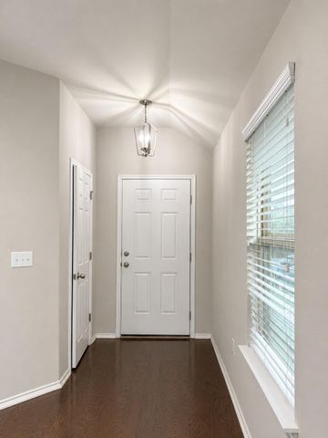 187 Limerick RD, Buda, TX 78610
