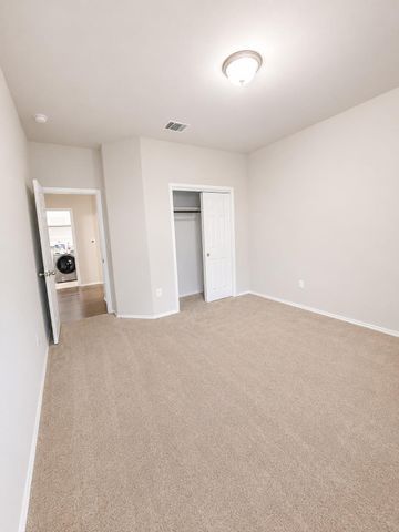 187 Limerick RD, Buda, TX 78610