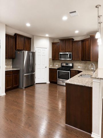 187 Limerick RD, Buda, TX 78610