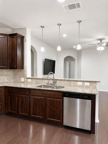 187 Limerick RD, Buda, TX 78610