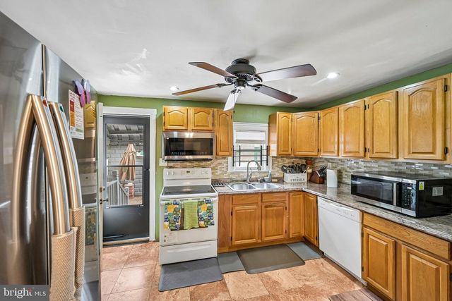862 FAIRMOUNT AVE, Trenton, NJ 08629