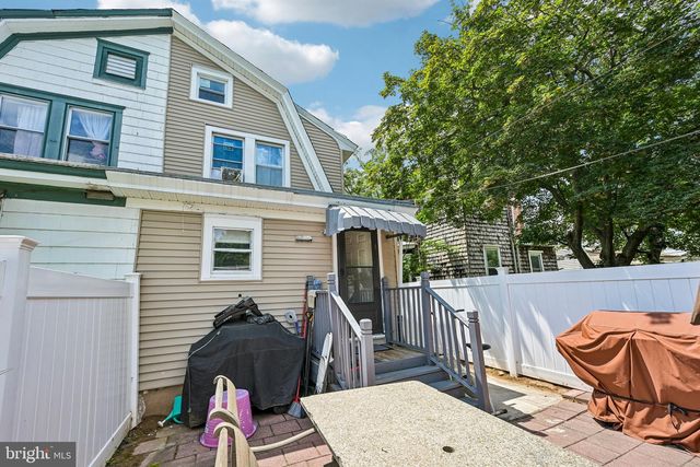 862 FAIRMOUNT AVE, Trenton, NJ 08629