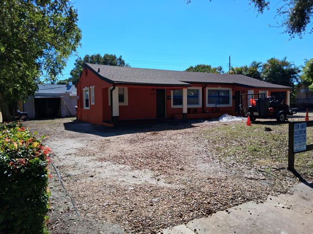 522 52 Street, West Palm Beach, FL 33407