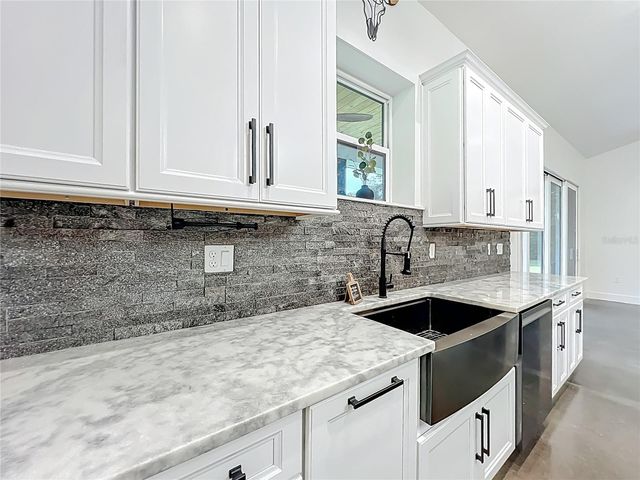 9903 NE 33RD AVENUE, Anthony, FL 32617
