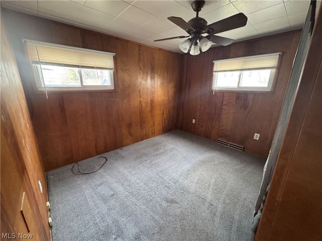 1363 Cranford Avenue, Lakewood, OH 44107