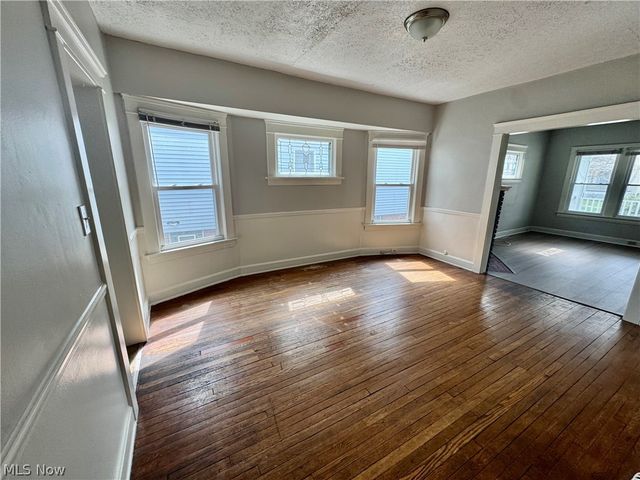 1363 Cranford Avenue, Lakewood, OH 44107