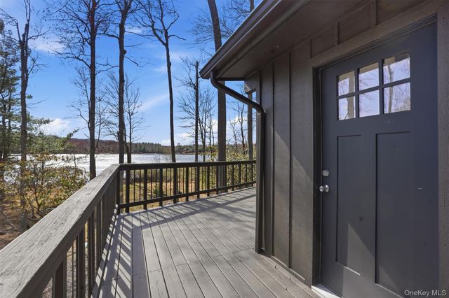 119 Lake Shore Drive W, Rock Hill, NY 12775