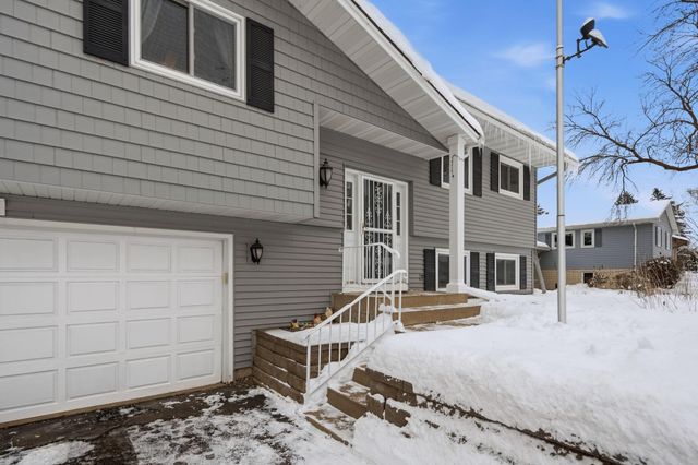 2420 Mounds Avenue, New Brighton, MN 55112