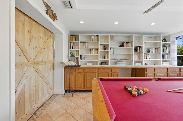 4261 14TH STREET NE, St Petersburg, FL 33703
