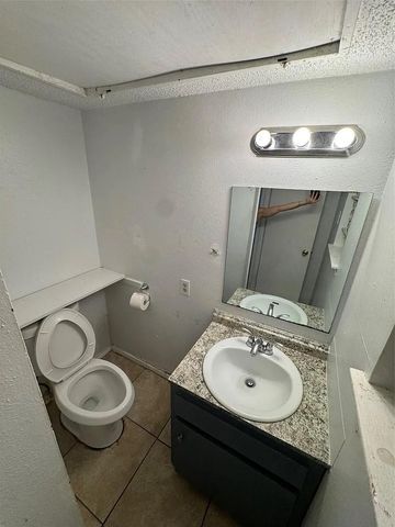 2904 Sweeney LN D, Austin, TX 78723