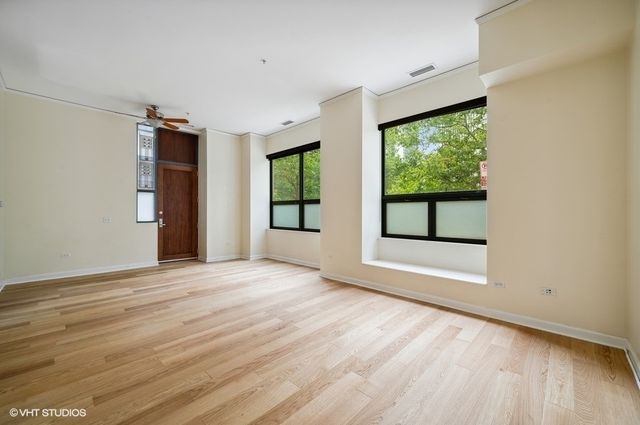 201 N Westshore Drive 107, Chicago, IL 60601