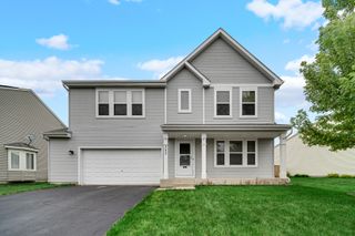 352 Westport Drive, Pingree Grove, IL 60140