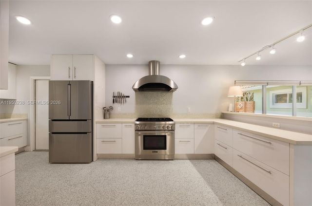 1734 W Las Olas Blvd, Fort Lauderdale, FL 33312