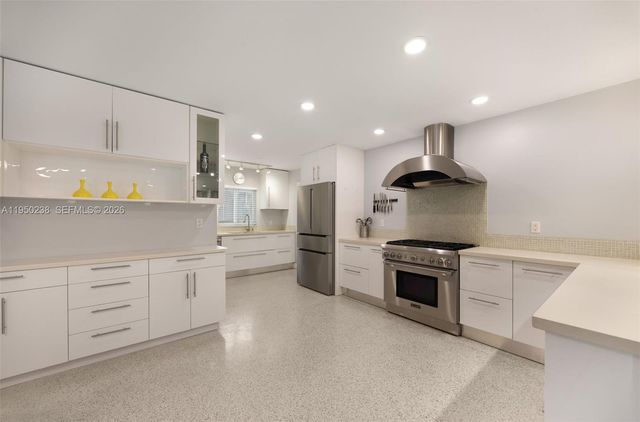 1734 W Las Olas Blvd, Fort Lauderdale, FL 33312