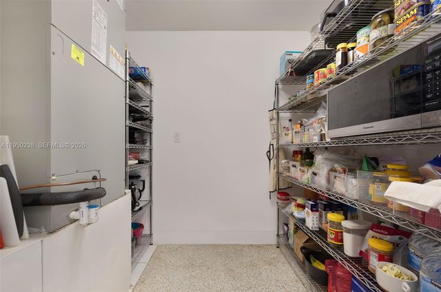 1734 W Las Olas Blvd, Fort Lauderdale, FL 33312