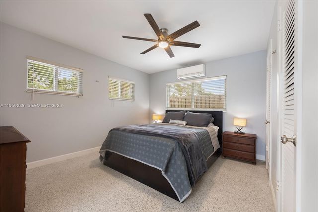 1734 W Las Olas Blvd, Fort Lauderdale, FL 33312