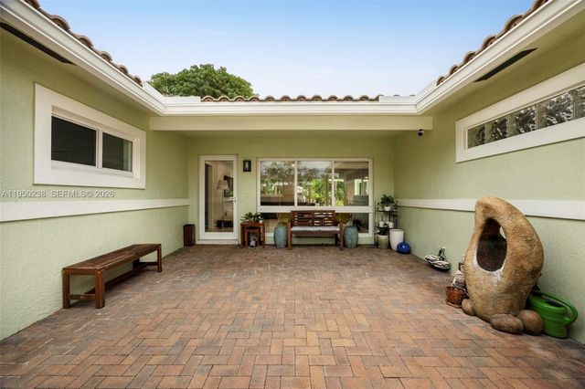 1734 W Las Olas Blvd, Fort Lauderdale, FL 33312