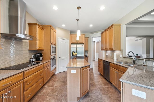 2441 Crissey Road, Sylvania, OH 43560