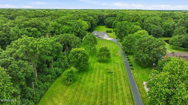 2441 Crissey Road, Sylvania, OH 43560