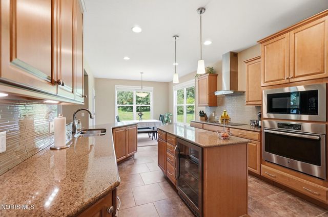 2441 Crissey Road, Sylvania, OH 43560
