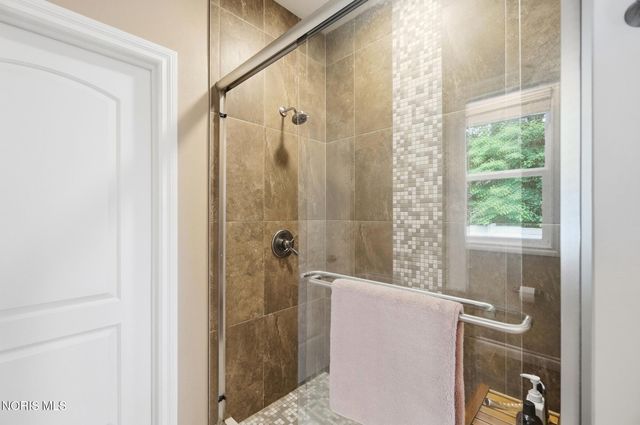 2441 Crissey Road, Sylvania, OH 43560