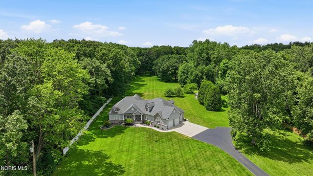 2441 Crissey Road, Sylvania, OH 43560