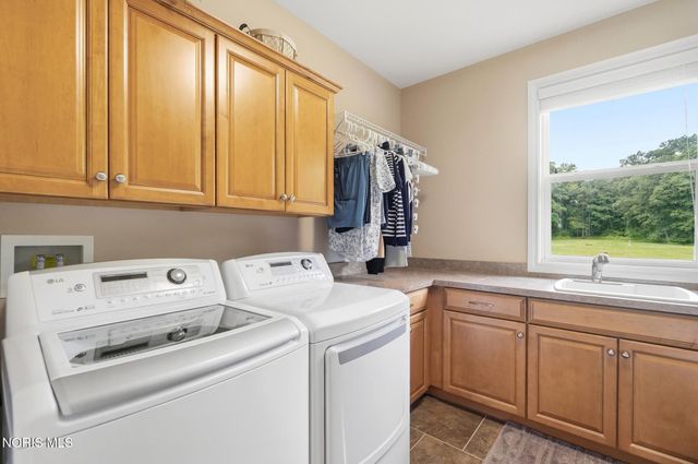 2441 Crissey Road, Sylvania, OH 43560