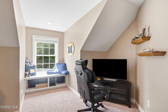 2441 Crissey Road, Sylvania, OH 43560