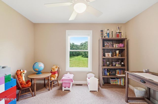 2441 Crissey Road, Sylvania, OH 43560