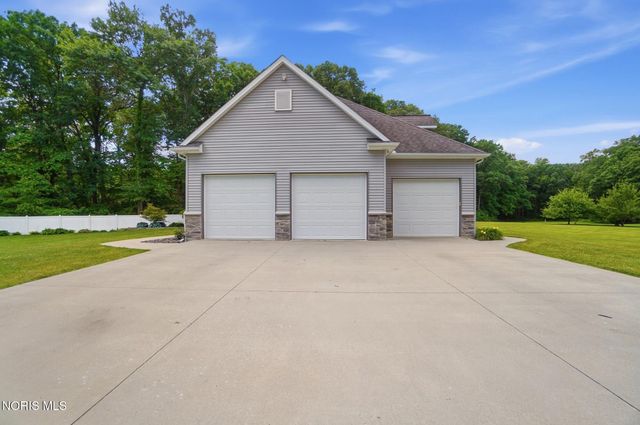 2441 Crissey Road, Sylvania, OH 43560