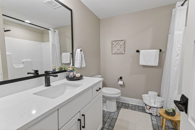 3536 NW 178th Street, Clive, IA 50325